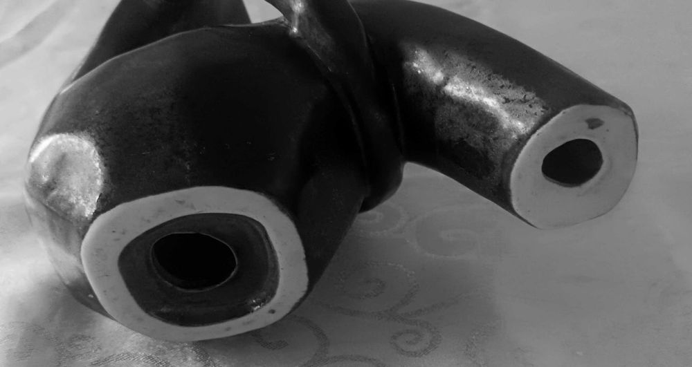 Ceramiczna figura kobiety