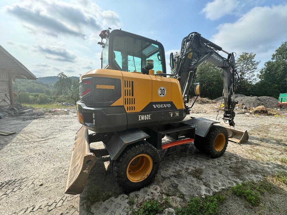 Koparka kołowa VOLVO EW60E rok produkcji 2021 KOMPLET