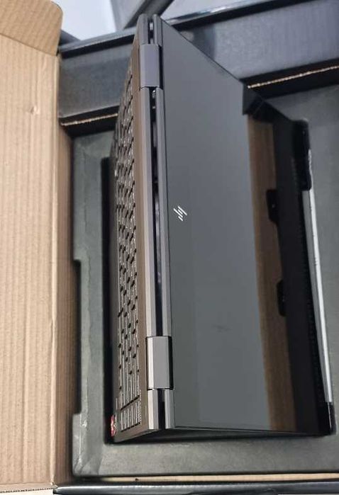Laptop Tablet HP, Compaq Envy 13,3" AMD Ryzen 5 8GB/512 GB Nowy