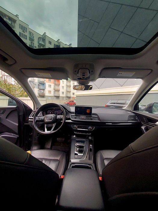 AUDI Q5  Premium  plus  2.0  2018