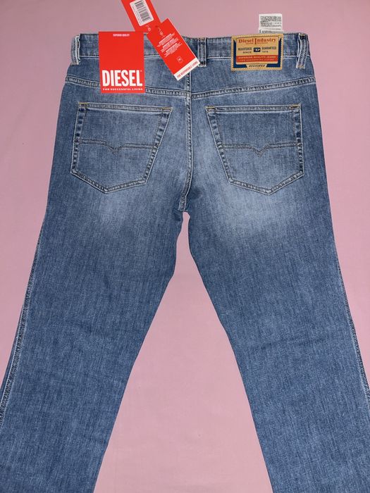 Wyprzedaż spodnie męskie Diesel.