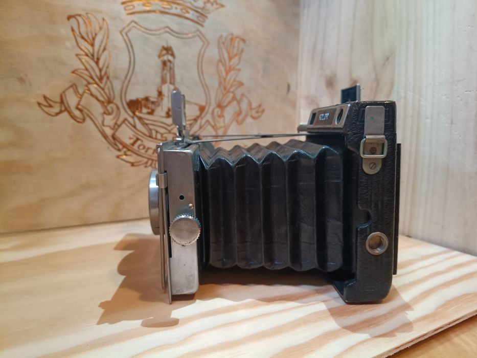 Plaubel Makina II – klasyczny aparat średnioformatowy (ok. 1936 r.)