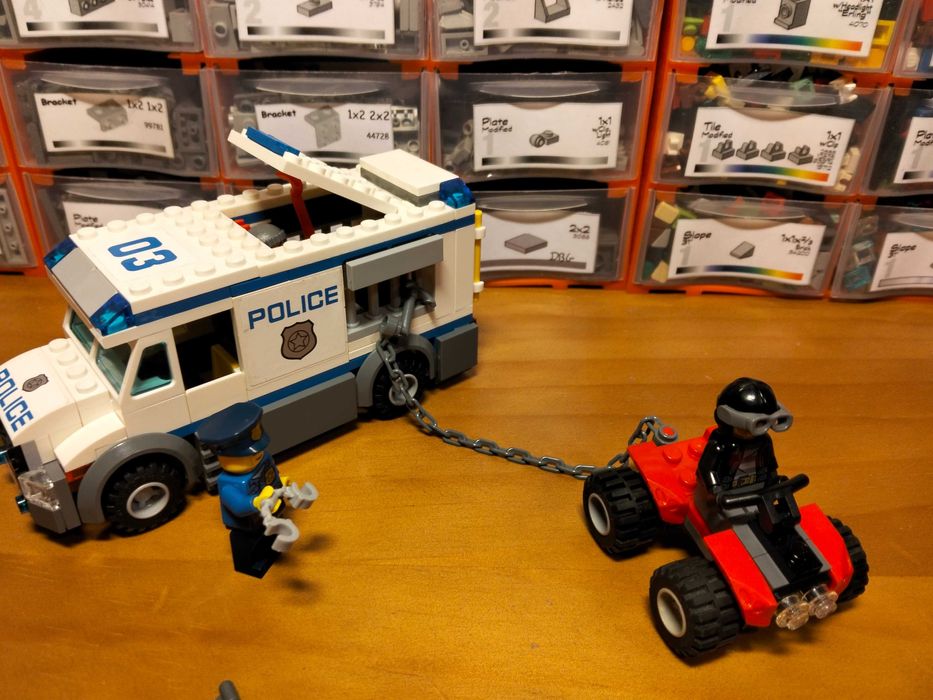 Lego city 60043 Prisoner Transporter