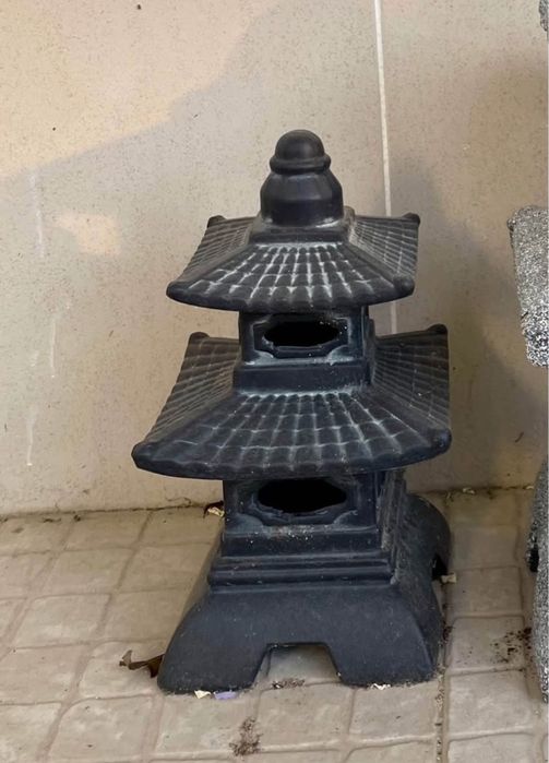 Candeeiros pedra japoneses