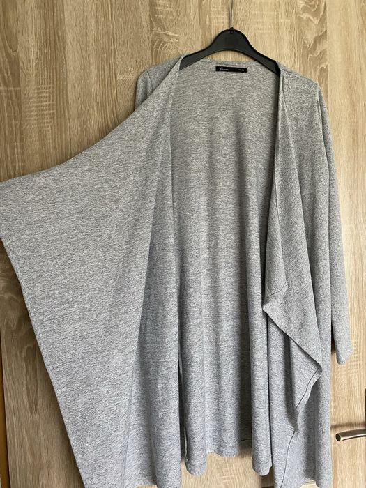 Szary cienki kardigan