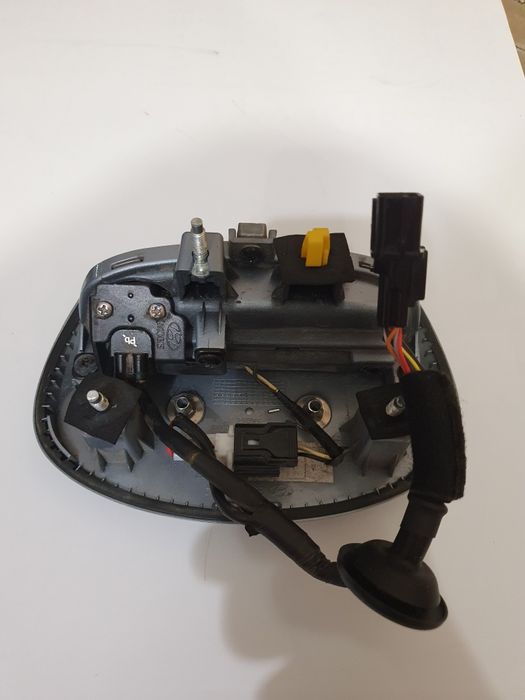 Ручка багажника,амортизатори,ковпачки диска Hyundai Ioniq