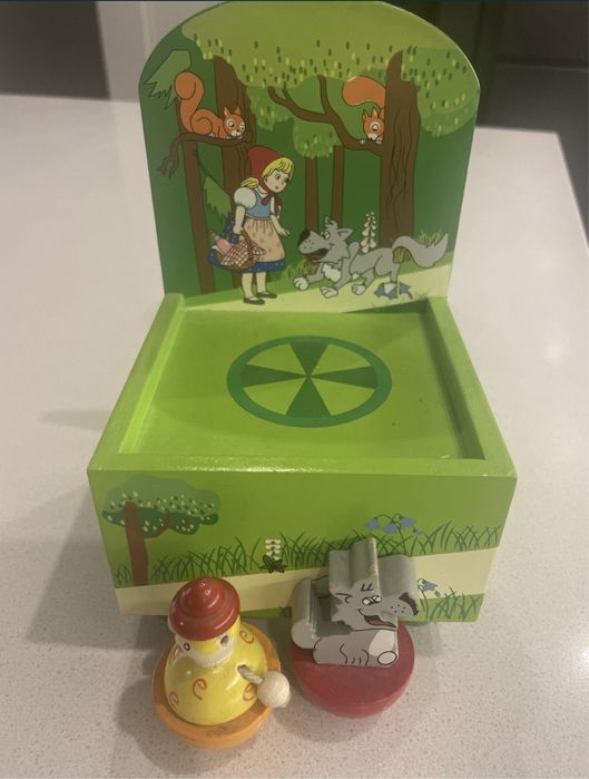 Caixa de música Capuchino Vermelho