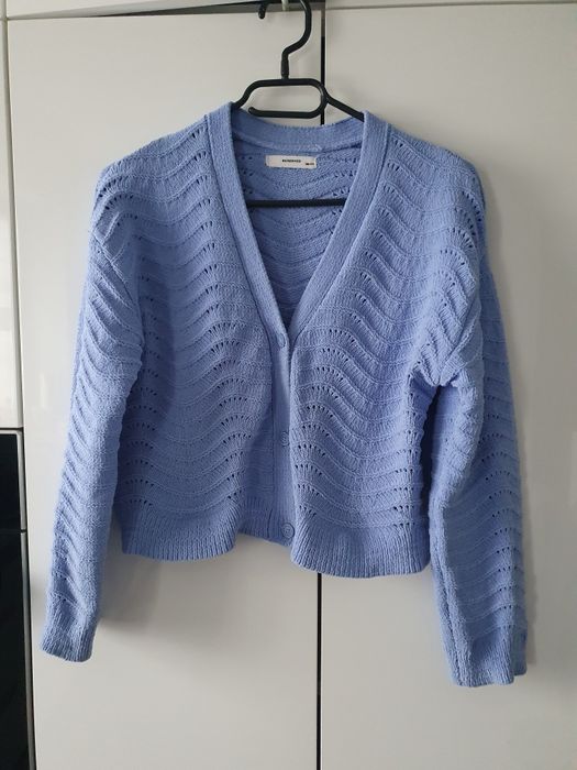 Sweter reserwed dziewczynka 146