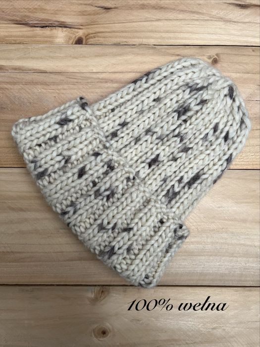 Ciepła czapka wełna ecru brąz