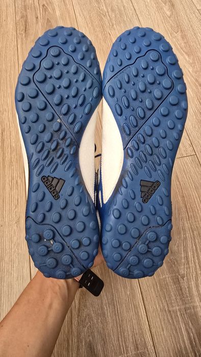Продам сороконіжки Adidas