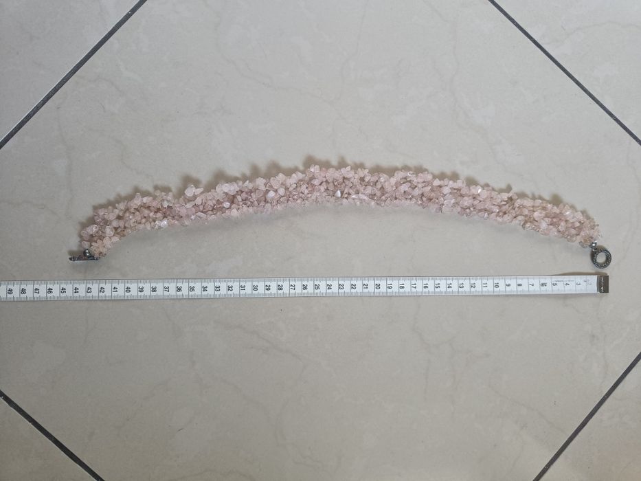 Naszyjnik z różowego kwarcu