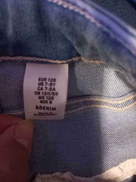 Spodenki ogrodniczki jeansowe 128