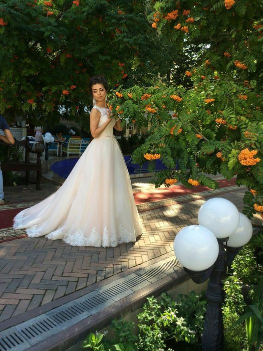 Оригинальное свадебное платье Anna Sposa