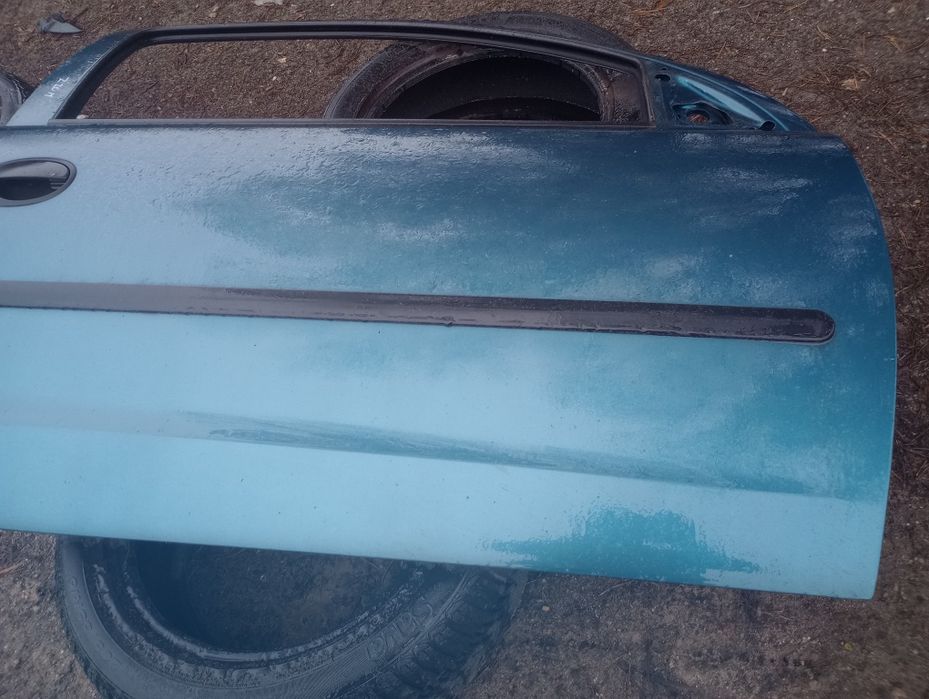 Opel Corsa C drzwi prawe prawy przód 3-drzwi Z20M