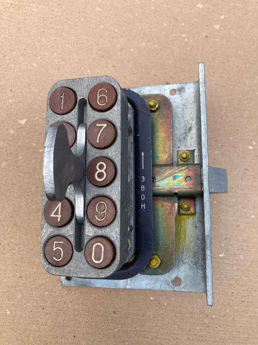 Замок кодовый механический для дверей