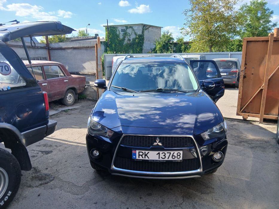 Продам аутлендер
