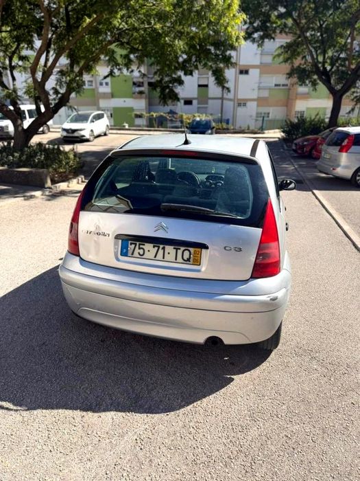 Citroën C3 1.2 Gasolina 2002 5 Portas - Económico - Direção Assistida — photo 3