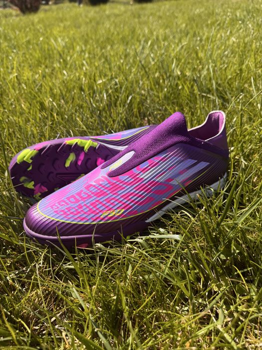 Сороконіжки Adidas F50