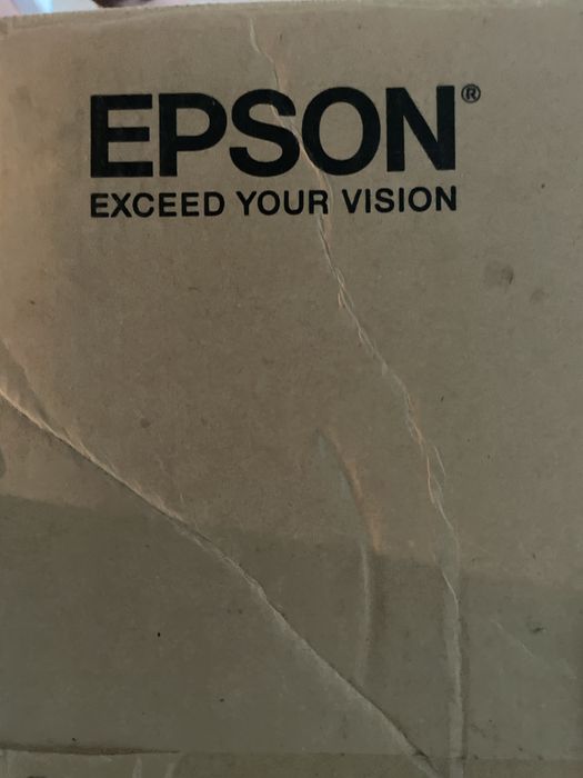 projetor multimédia Epson modelo EB-685Wi.