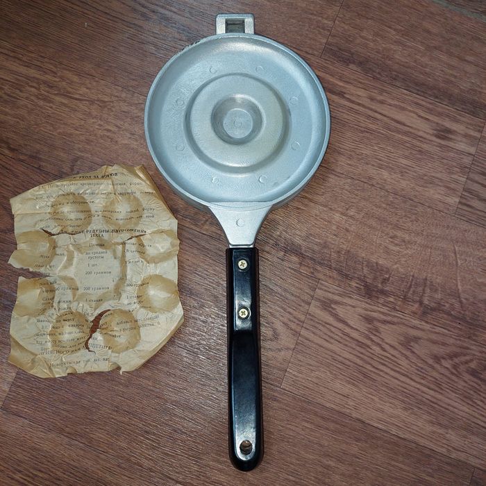 Форма СССР новая  для выпечки орешков печенья со сгущёнкой орешница