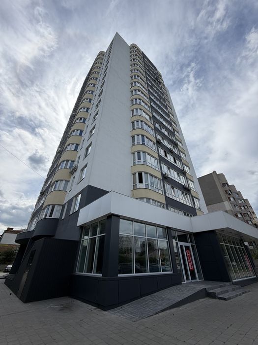 ФАСАД! Центр! 55м2, базовий ремонт