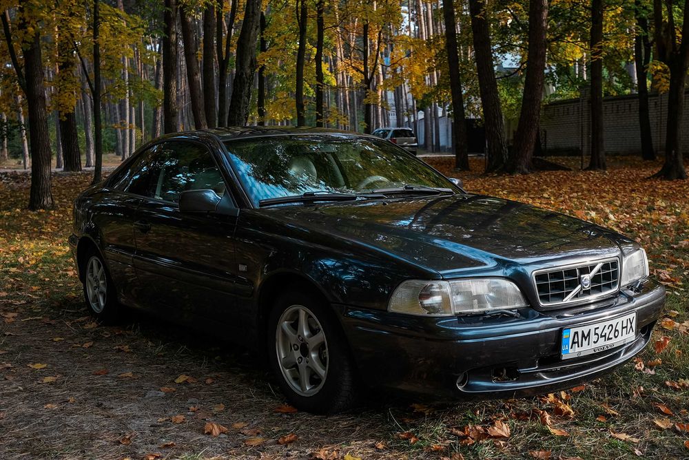 Volvo c70 1 покоління