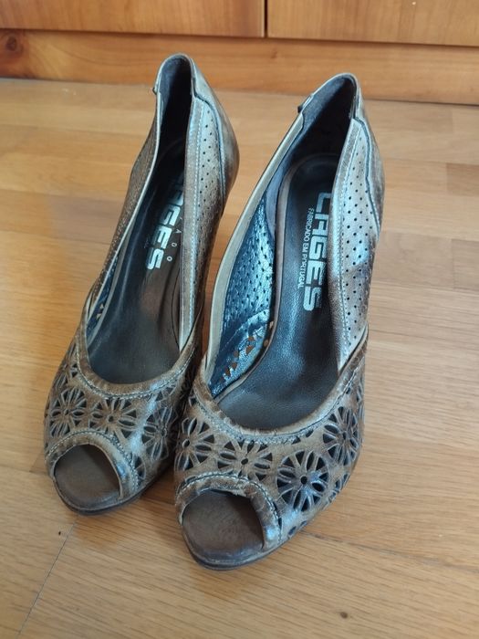 2 pares de Sapatos de salto da Calçado Lages 35