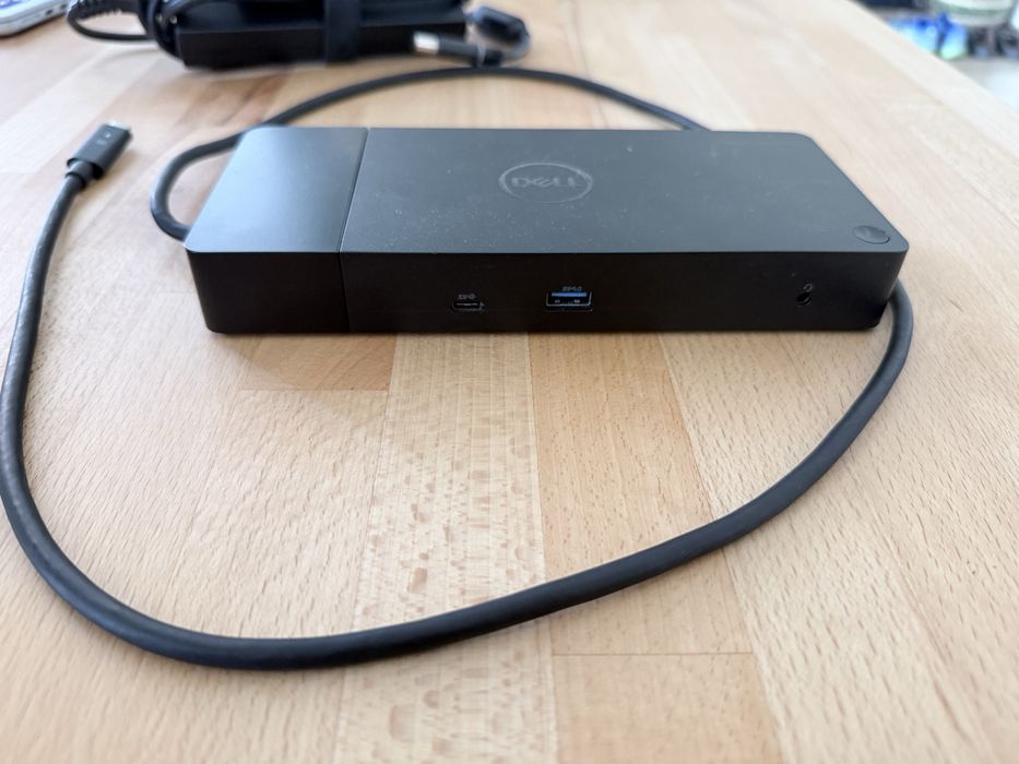 Stacja dokująca DELL WD19 + 2 zasilacze 130w