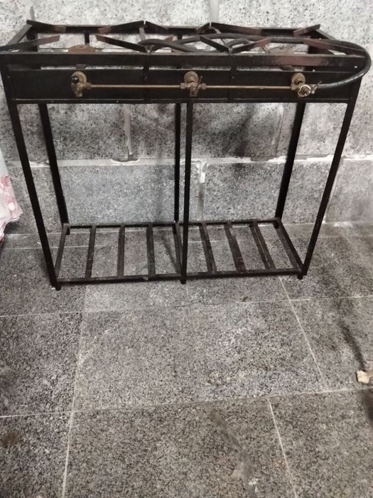 Fogão de 3 bocas de ferro 80€