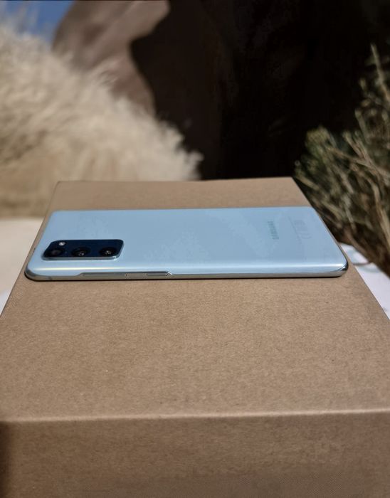 Samsung Galaxy S20 FE 8/256 SM-G780G/DS