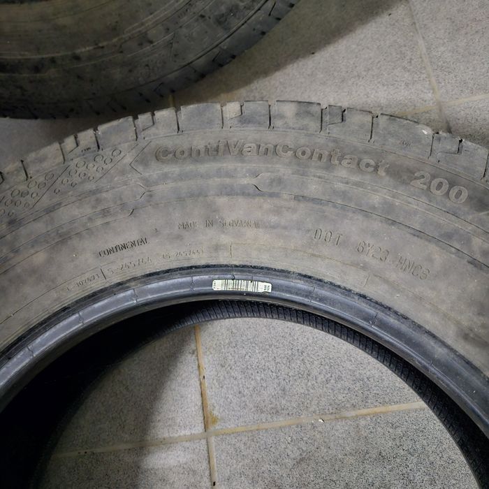 Шини Continental contiVanContact200 205 75 r16c 2019 рік літні