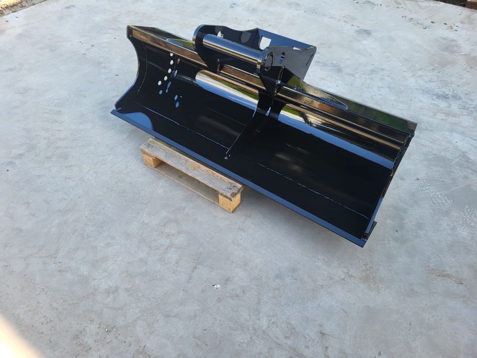 Łyżka skarpowa 150cm do koparki i koparko-ładowarki JCB szybkozłącze