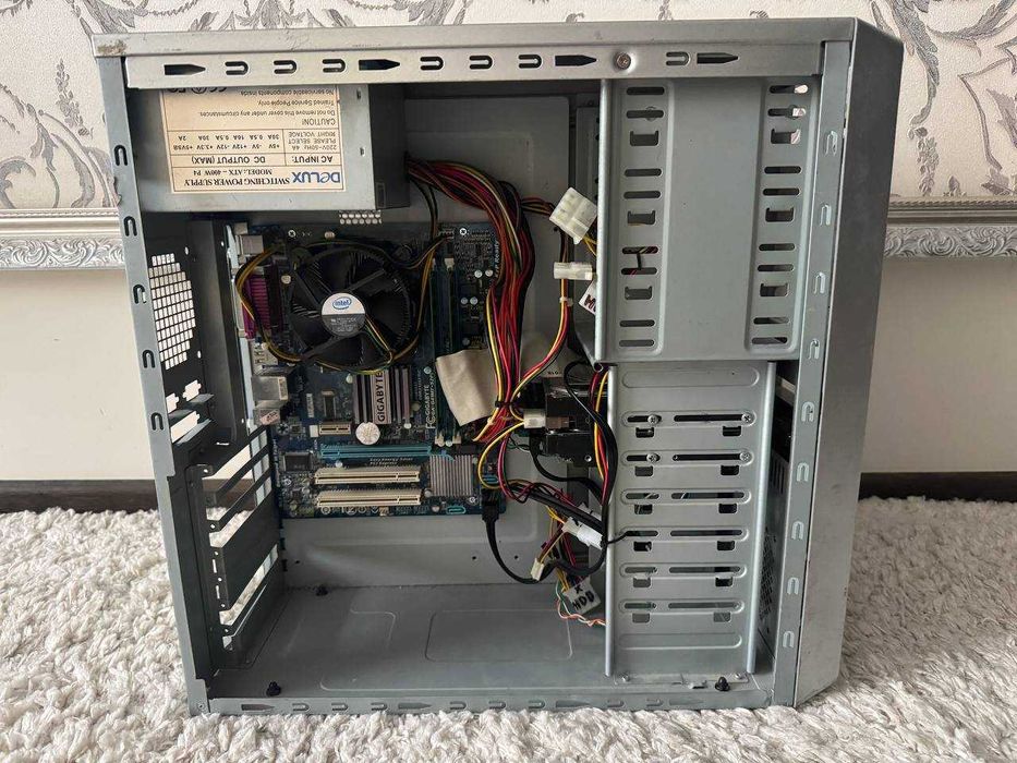 Комп'ютер / NAS сервер; Xeon L5420 4 ядра; 4Gb DDR3; 2Tb HDD; 320Gb;