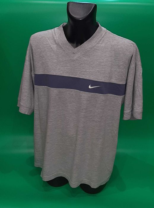 Szara koszulka Nike