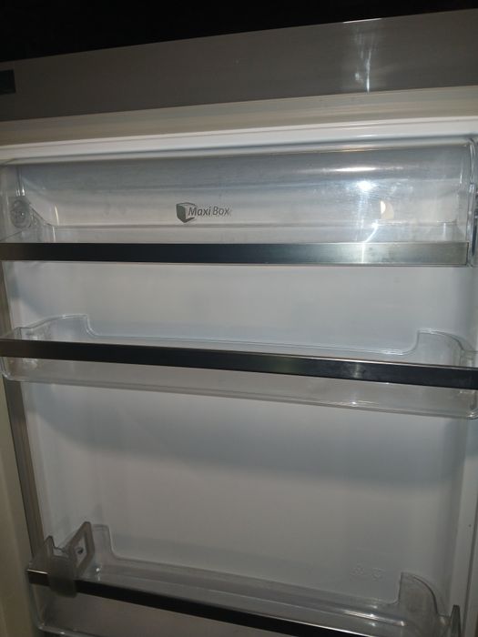 Холодильник Whirpool total nofrost