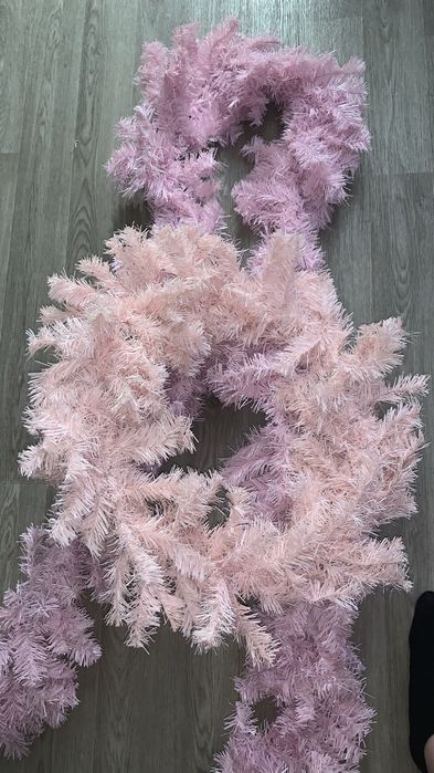 Вінок рожевий новорічний