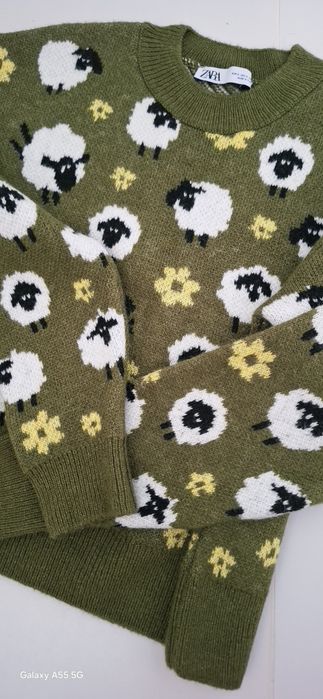Sweter Zara owce