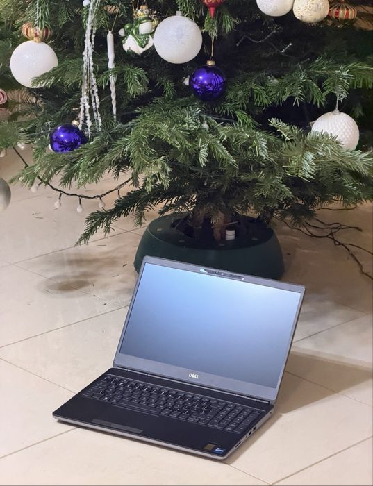 DELL  precision 7560 i7 64gb ram 1TB nvme rtx A2000 REZERWACJA