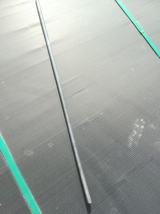 Szpilki szalunkowe fi8