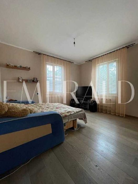 Будинок на ділянці 5 соток. Подільський район