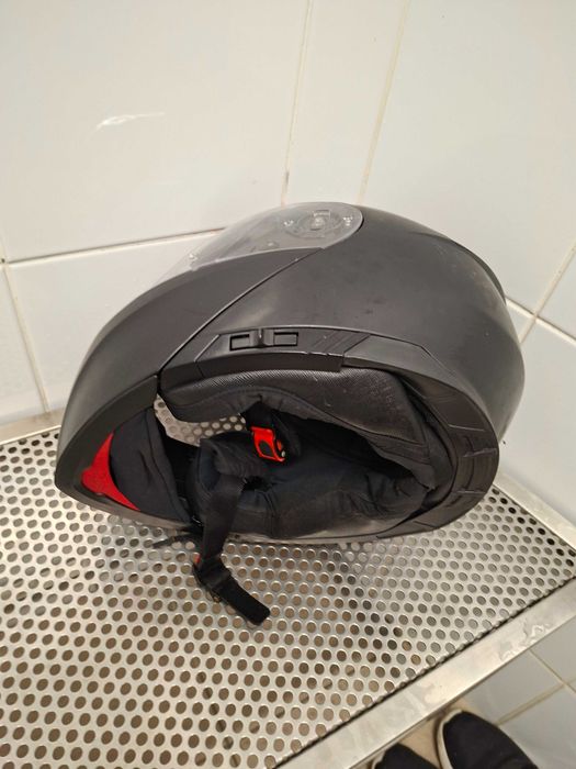 2 Capacetes helmet em bom estado