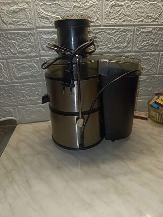 Соковижималка Scarlett