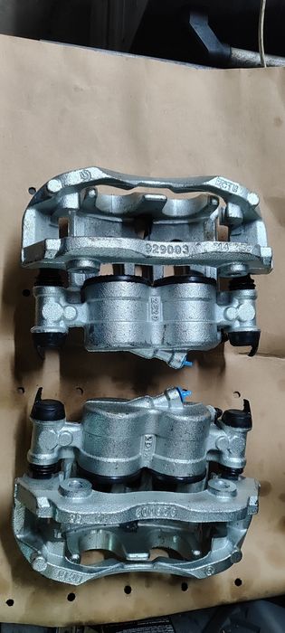 Суппорта brembo на Mercedes sprinter 906 vito 639 vito 447