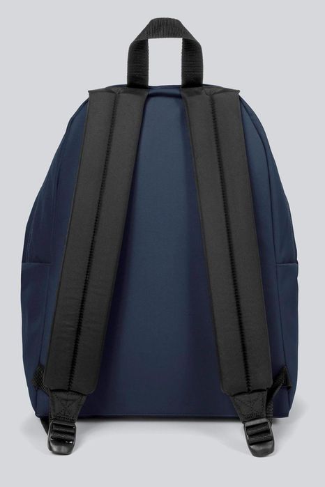 Mochila nova desta Marca