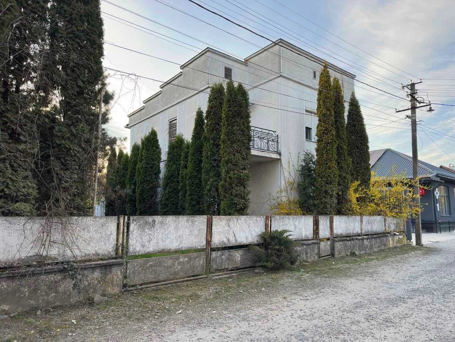 Продається будинок у смт. Вишково