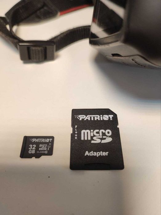 Фотоапарат Canon EOS 1100D Kit 18-55