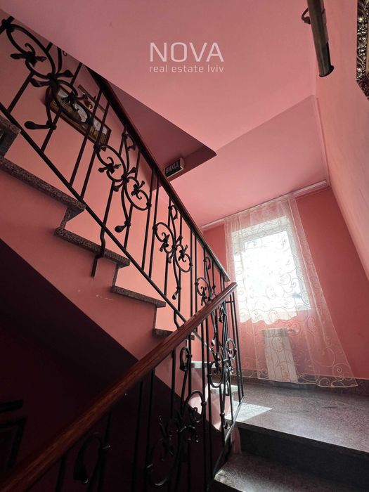 Продаж бізнесу у центрі Трускавця : готель, кафе, приміщення, ділянка