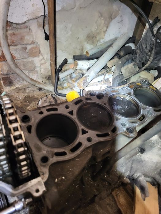 Блок з циліндрами нісан альмера Н15