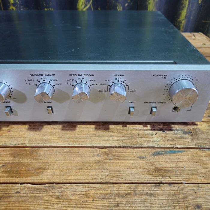 Предварительный усилитель Радиотехника уп 001