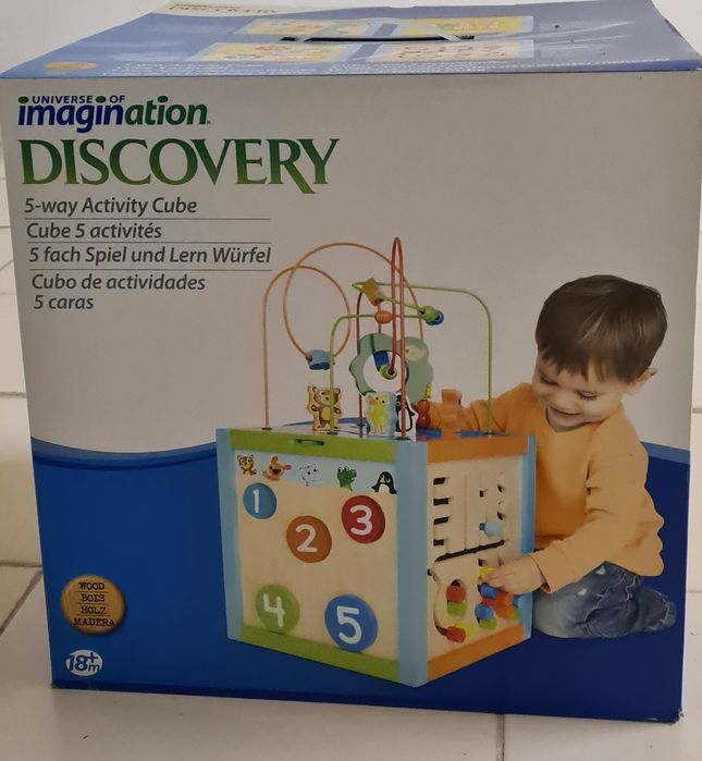 Cubo de atividades - Universe of Imagination